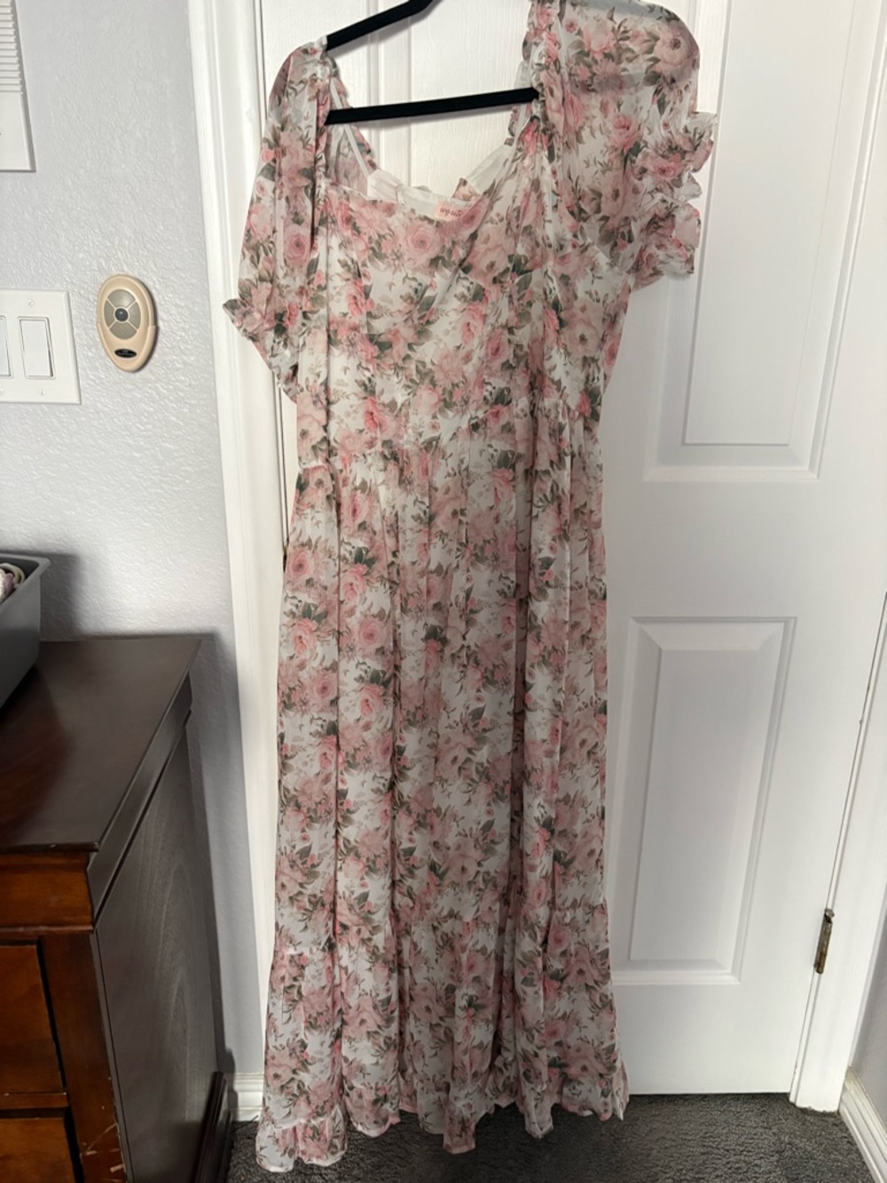Ivy City Co Pink Floral Chiffon Maxi Dress